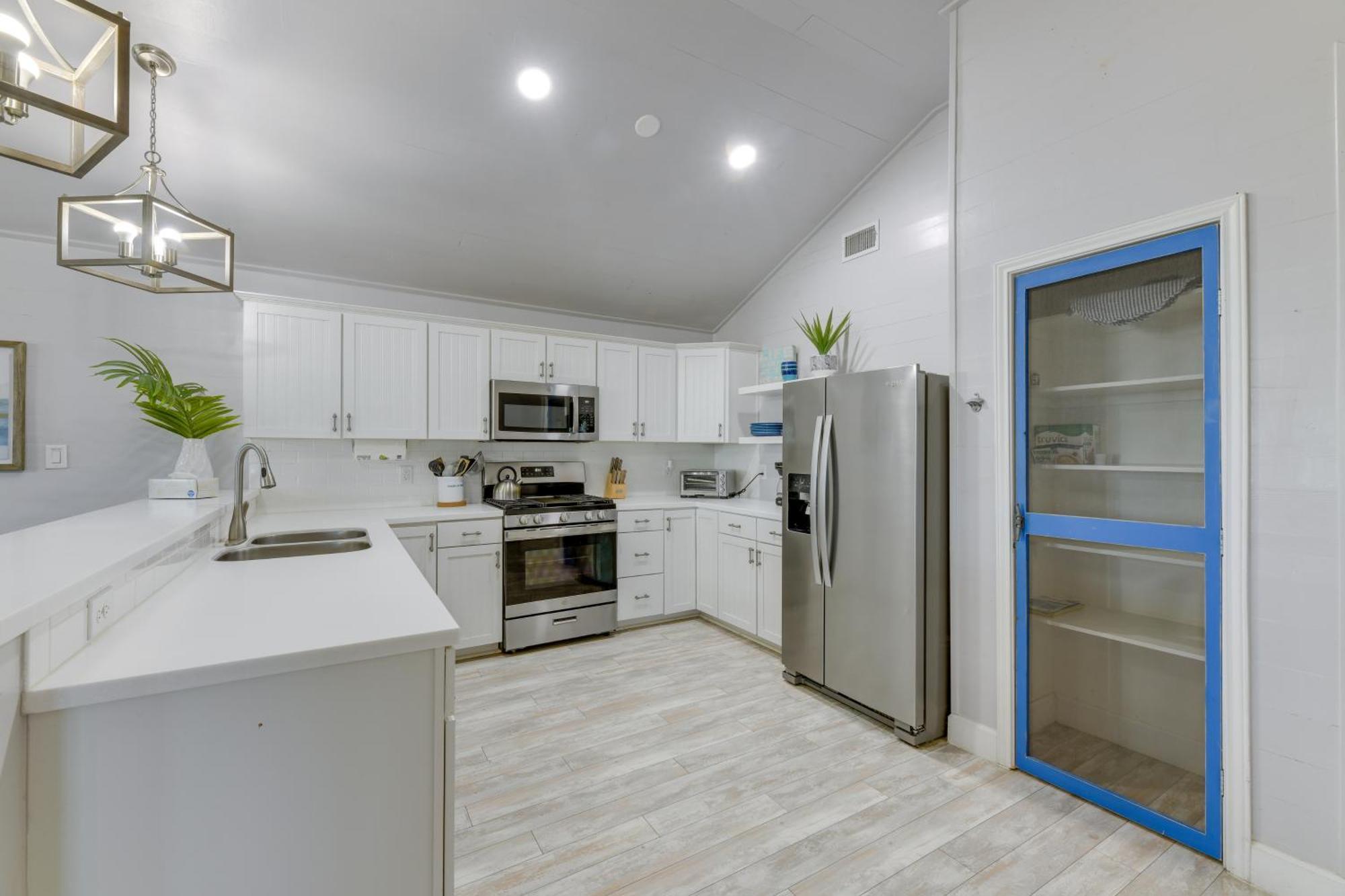 Trendy Port Aransas Home With Private Pool And Deck! Eksteriør billede