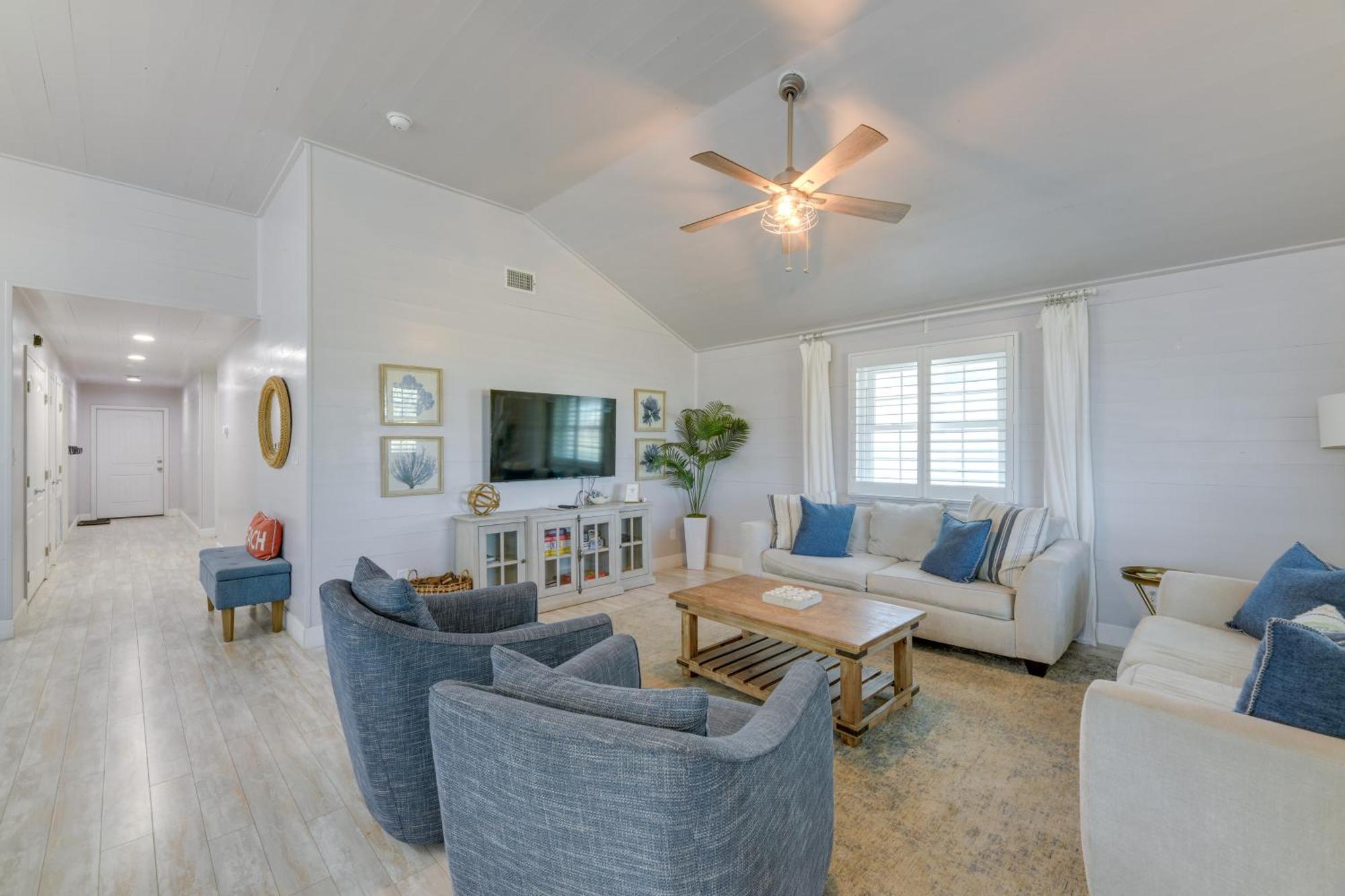 Trendy Port Aransas Home With Private Pool And Deck! Eksteriør billede
